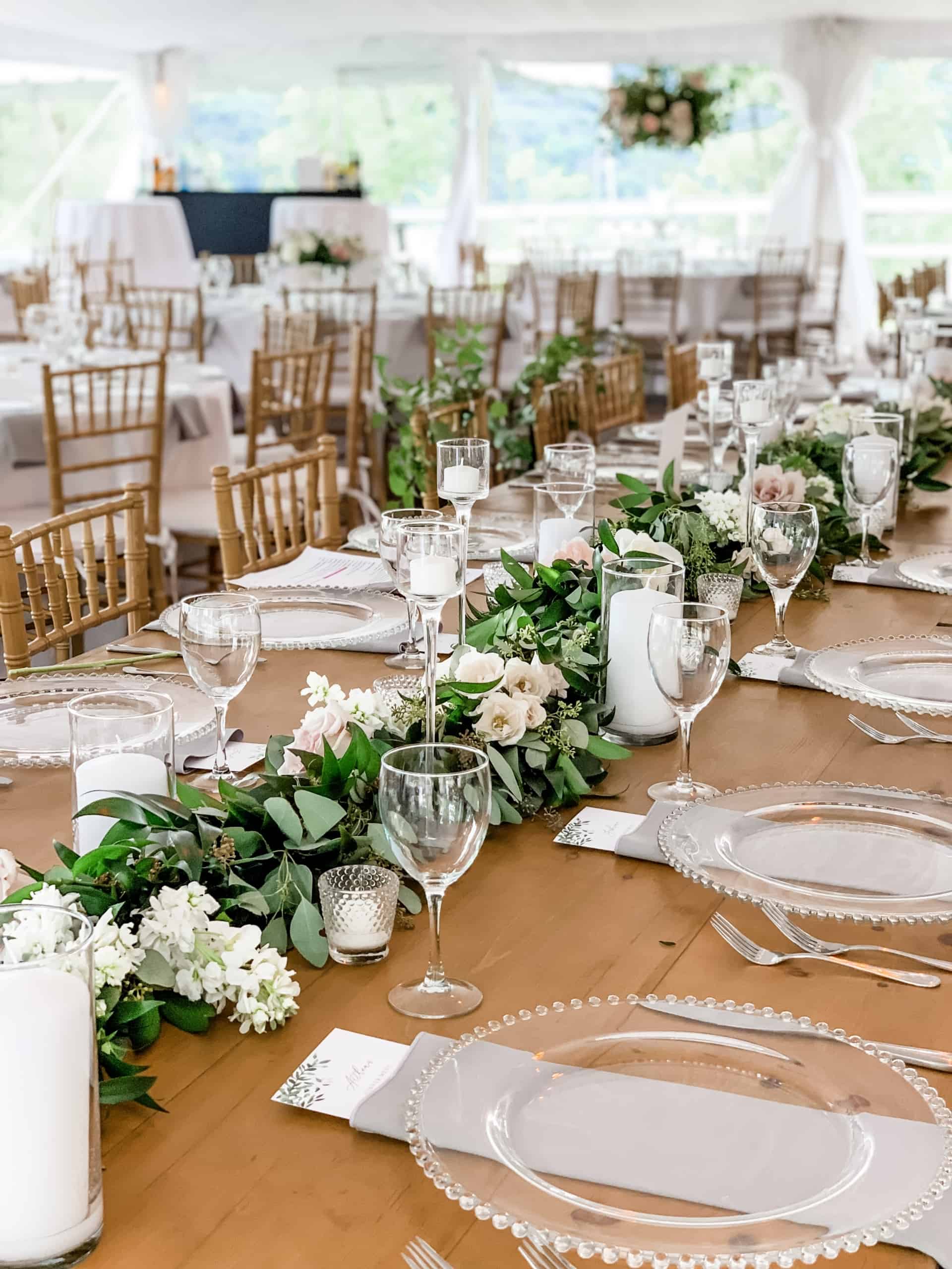 Table design - Athabold Floral