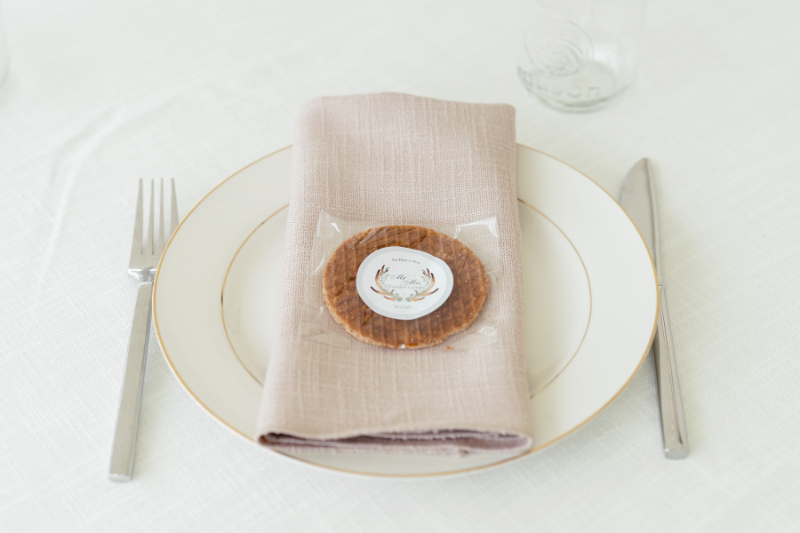 neutral wedding table decor for country wedding