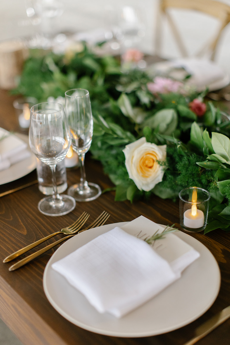wedding centerpieces with greenery