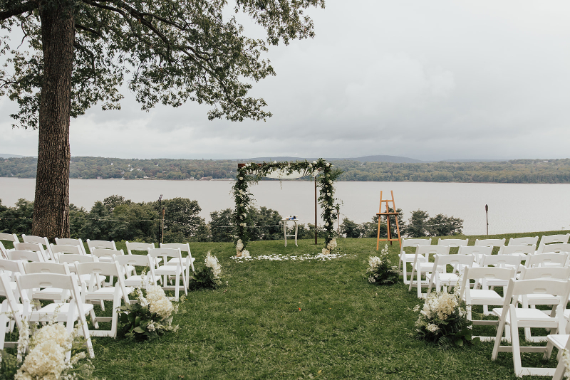 greenery and white wedding at Southwood Estate