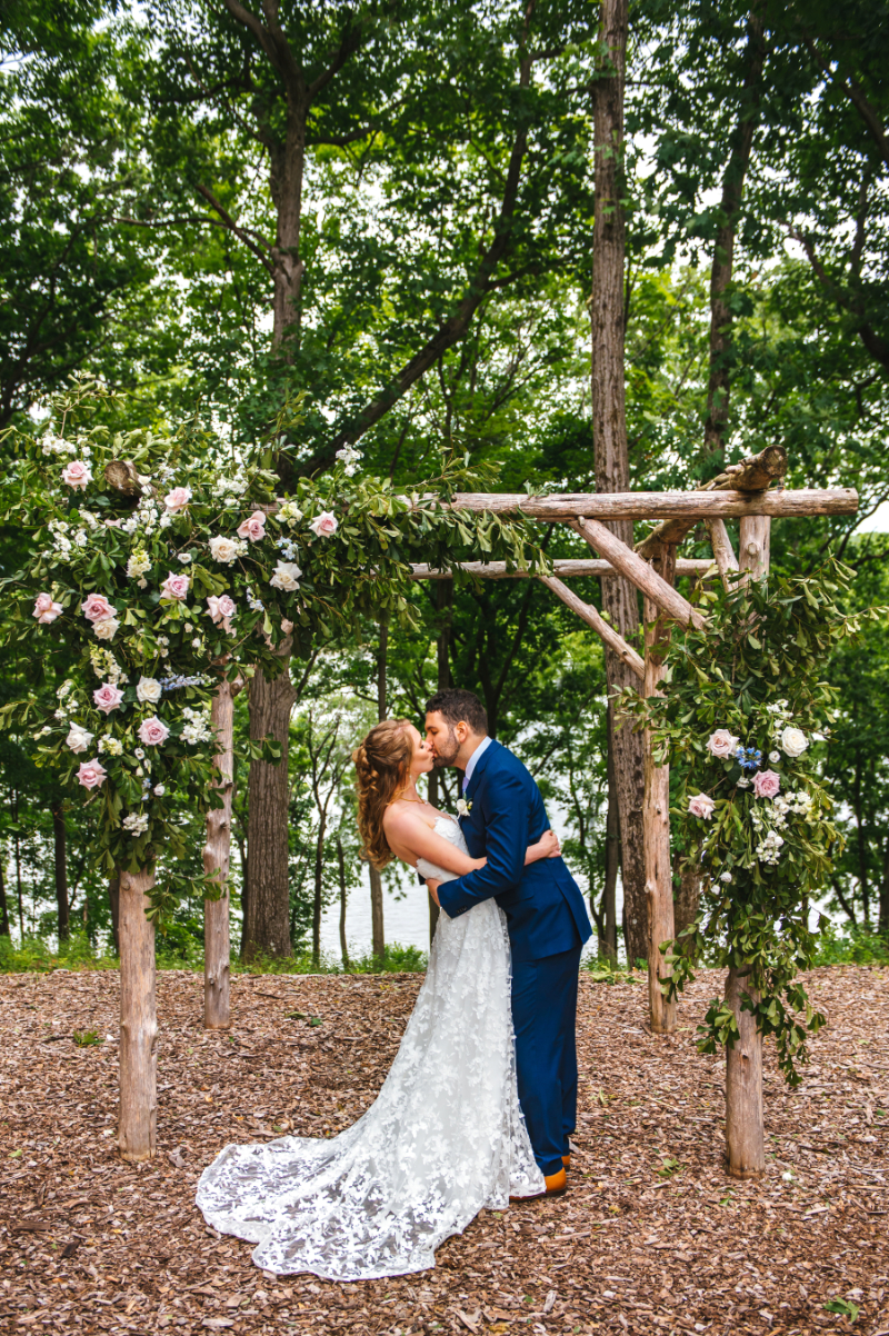 florals for ceremony huppah