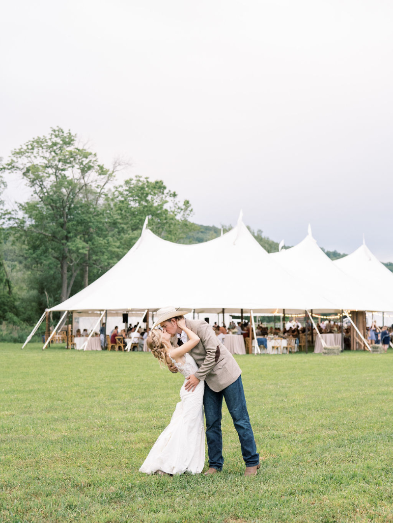 light and airy Hudson Valley wedding photographer