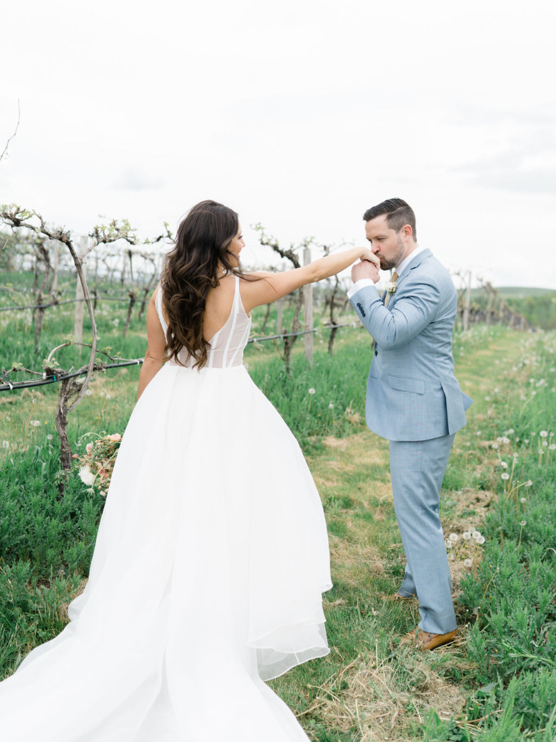 wedding photos at Nostrano Vineyards