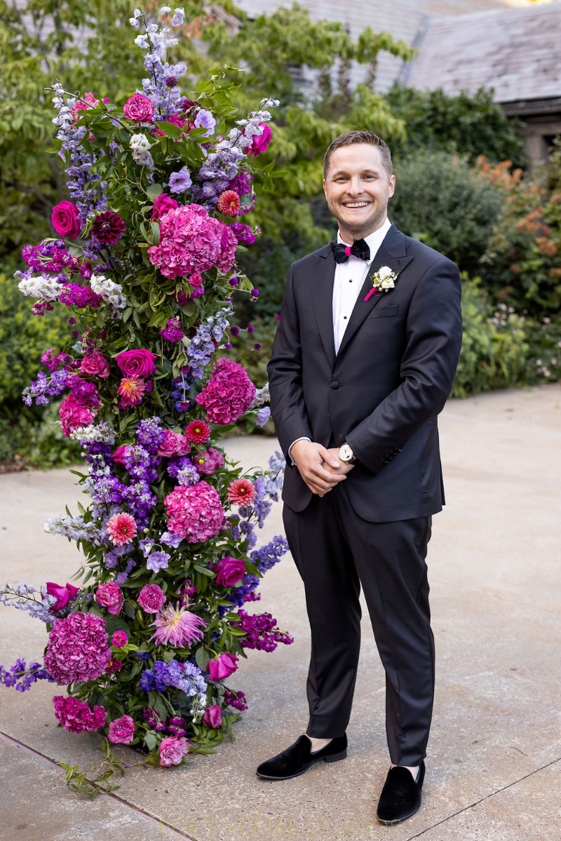 outdoor wedding ceremony at Blue Hill Farms