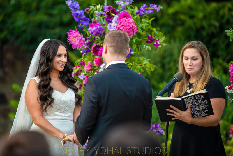 outdoor wedding ceremony at Blue Hill Farms