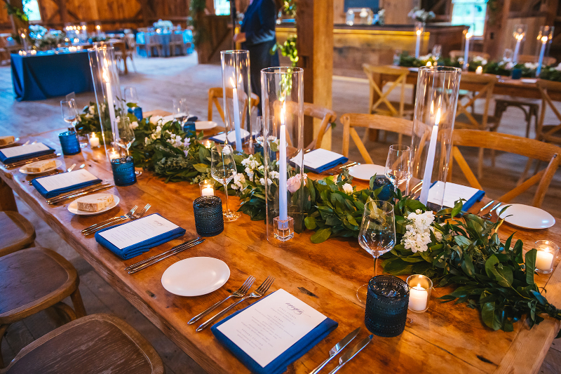 blue and white wedding table decor