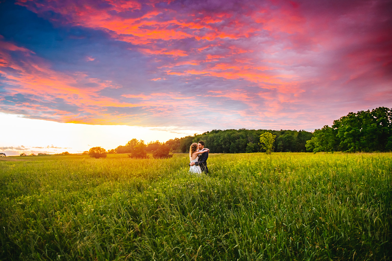 colorful wedding photos at Meadowridge on Hudson