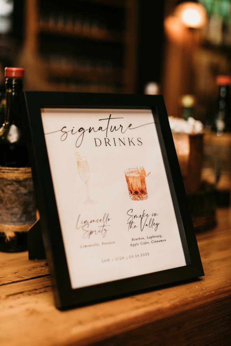 signature drinks sign