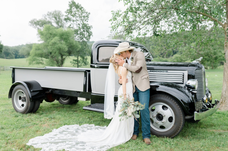 couple gets transportation for guests