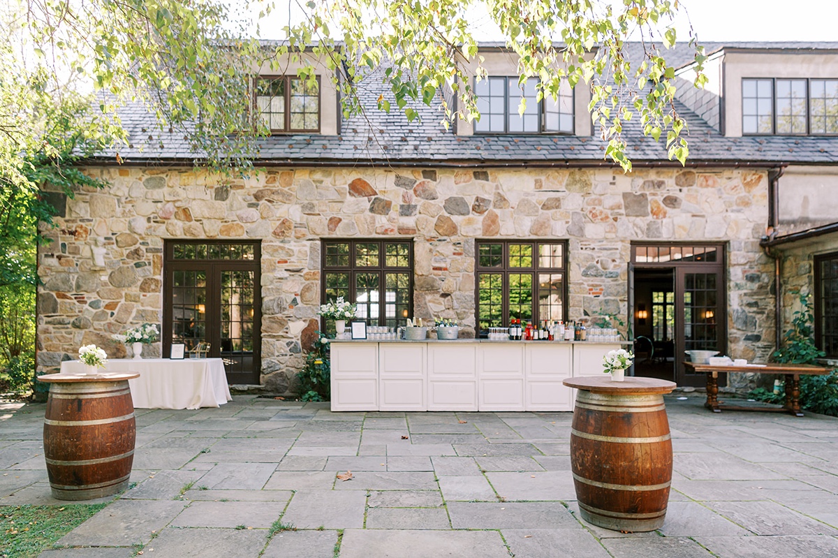 cocktail hour space at Troutbeck