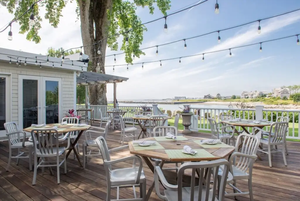 Breakwater Inn & Spa
