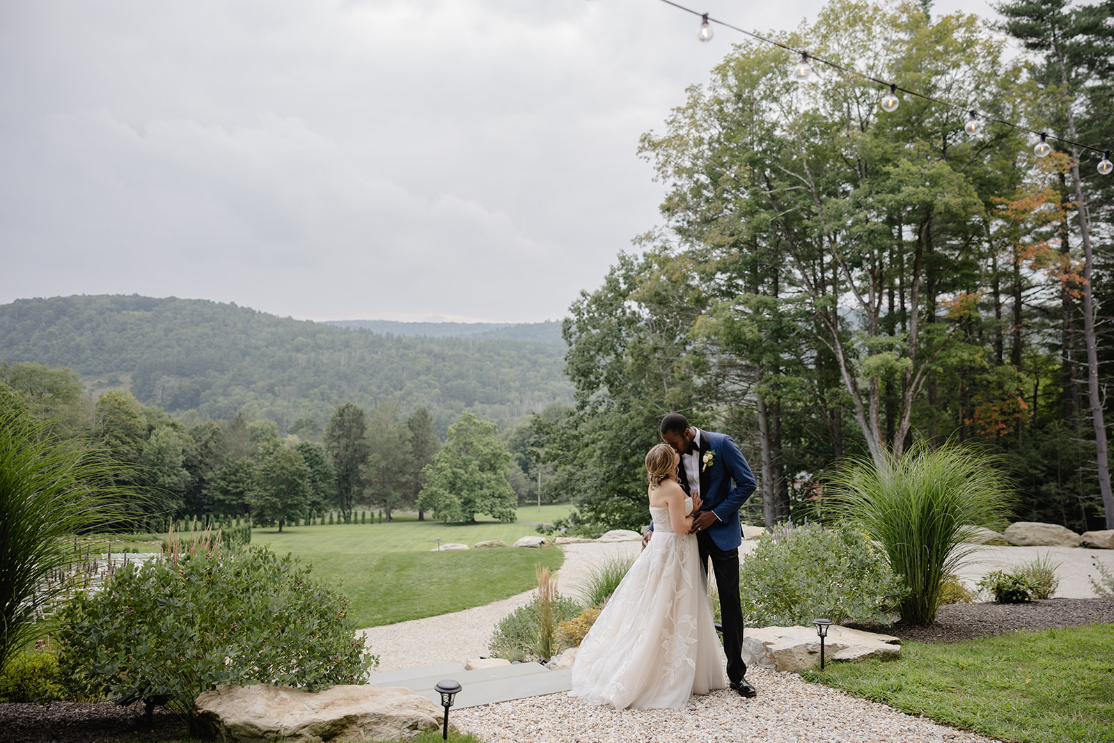 summer wedding at winbrooke wedding portraits