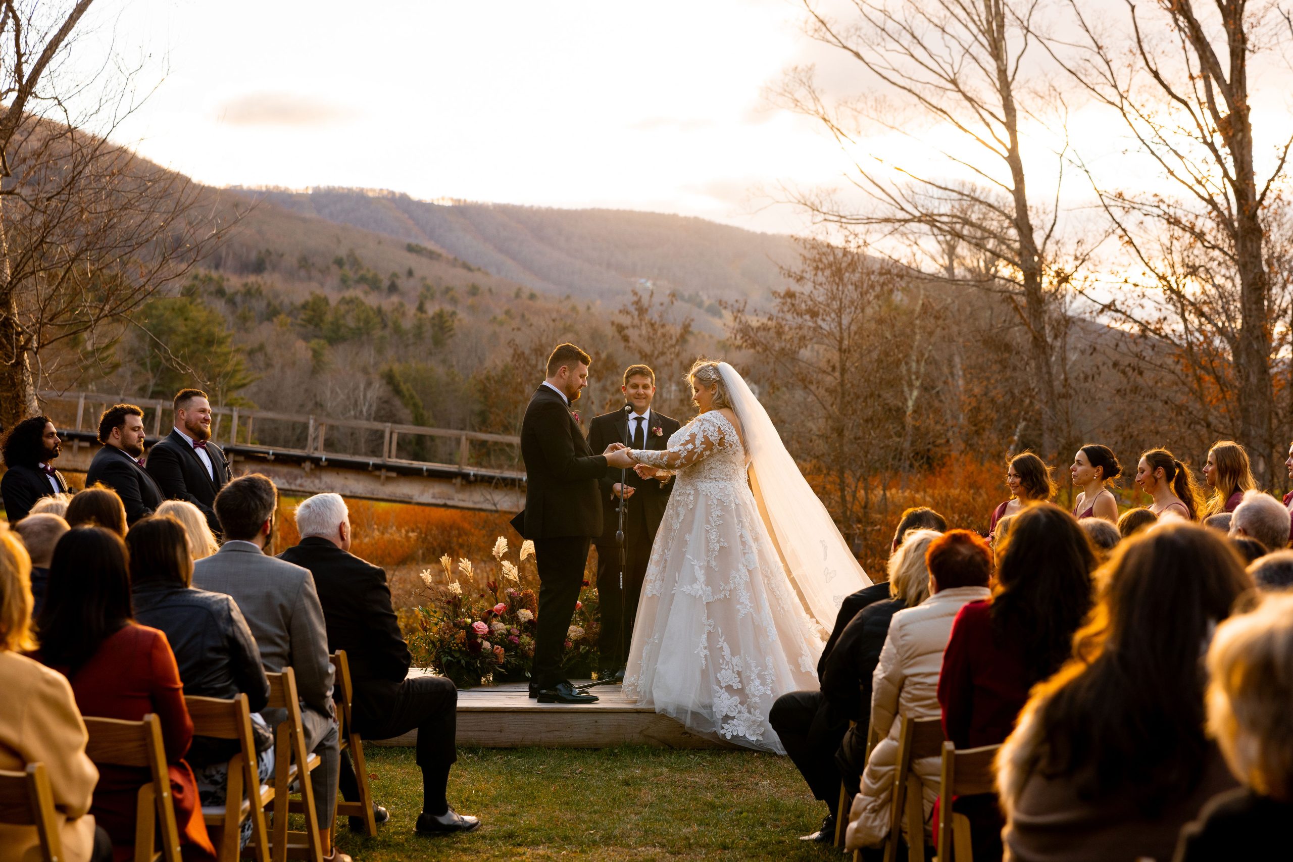 exchanging vows at a wylder windham wedding day