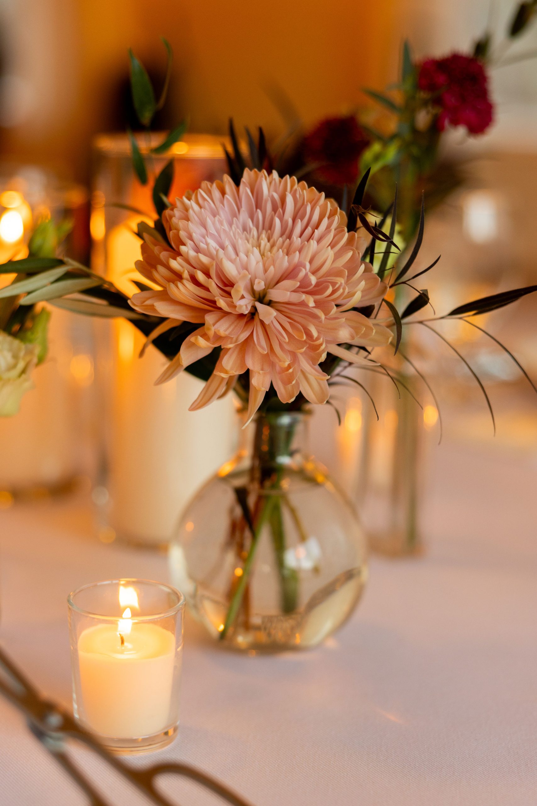floral centrepieces at wylder windham wedding