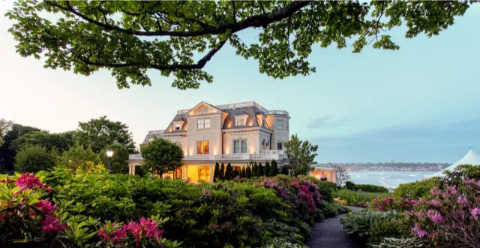 the best Rhode Island wedding venues - The Chanler at Cliff Walk