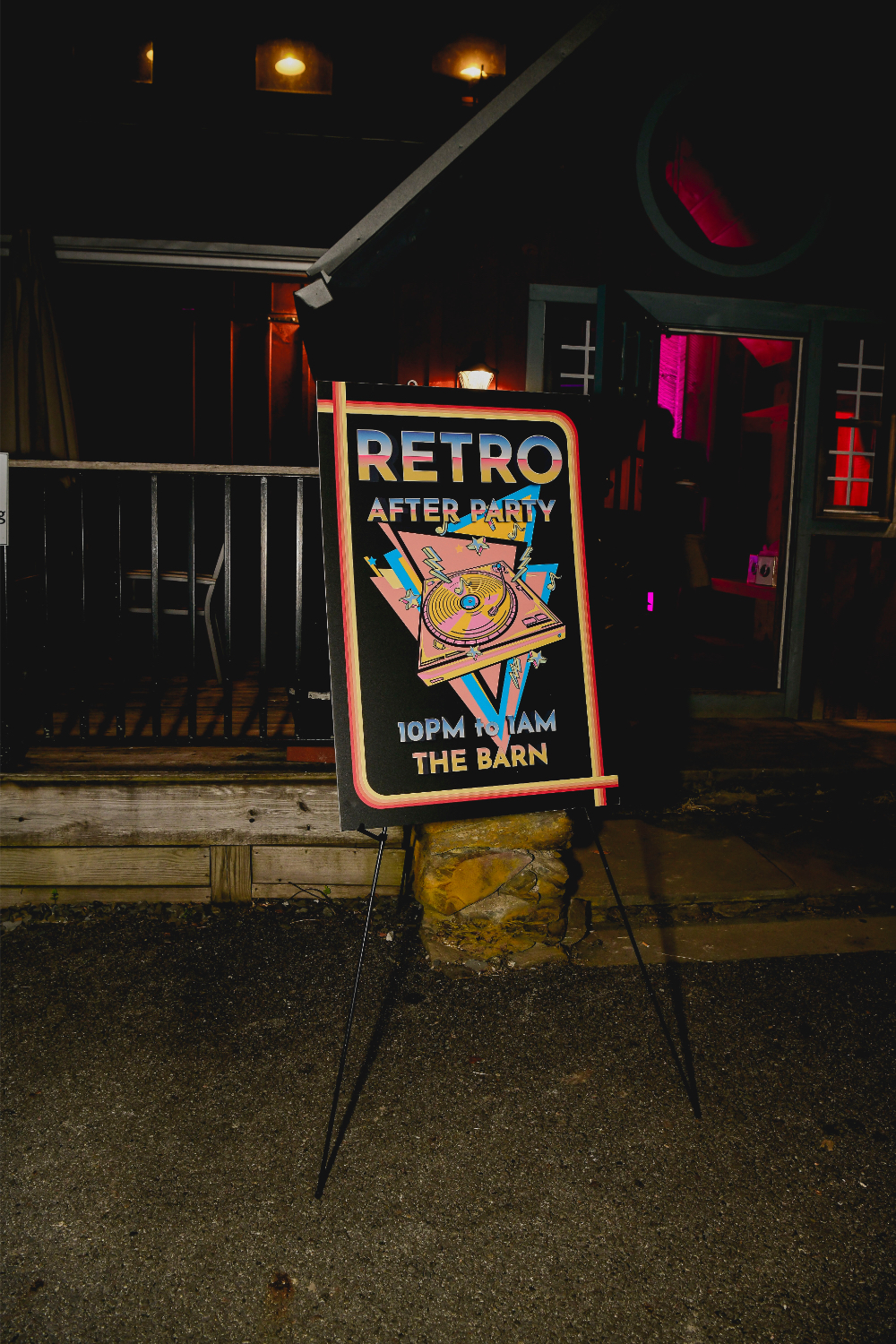 A retro-style welcome sign announcing the 80s after-party.